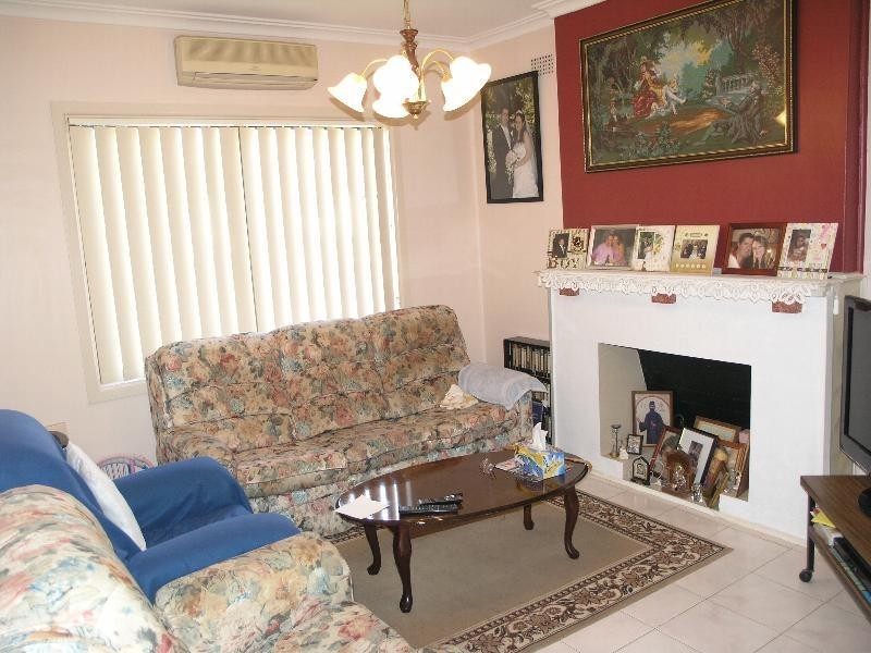 42 Wilbur Street, Greenacre NSW 2190