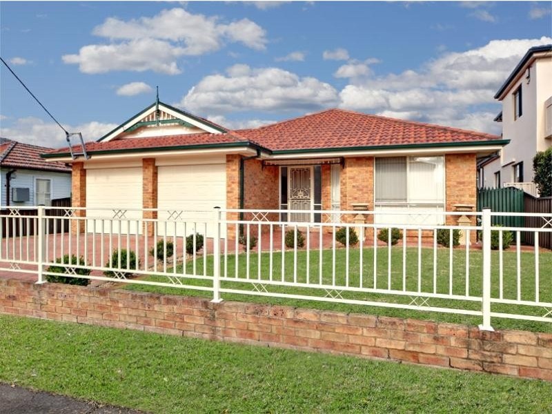 71 Wilbur Street, Greenacre NSW 2190