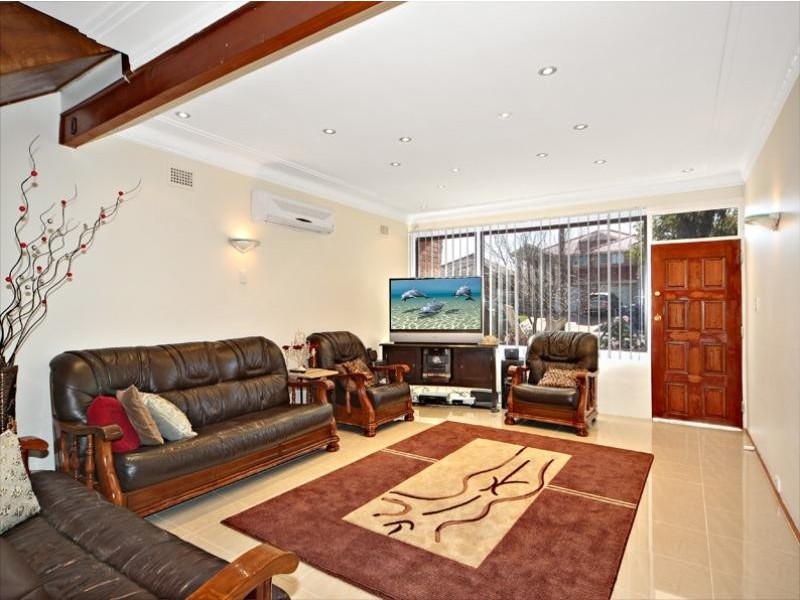 13 Latvia Avenue, Greenacre NSW 2190