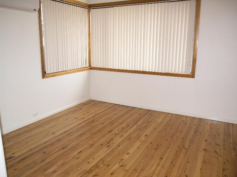 6 Solomon Court, Greenacre NSW 2190