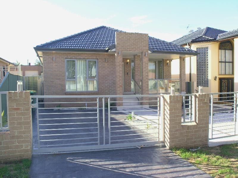 18 Valencia Street, Greenacre NSW 2190