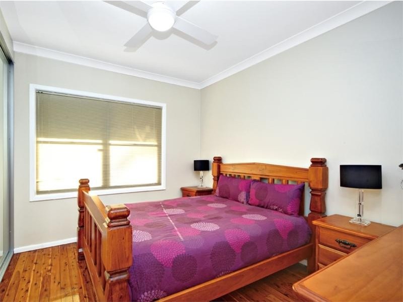 285 Roberts road, Greenacre NSW 2190