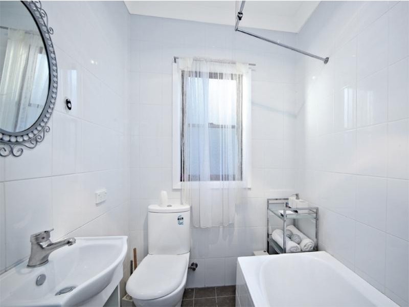 285 Roberts road, Greenacre NSW 2190