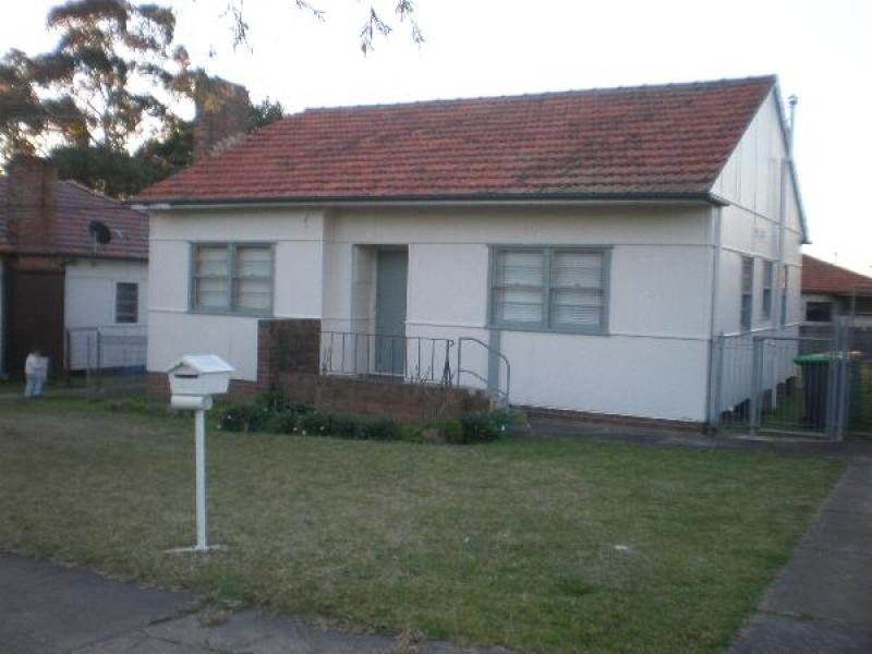 42 Lawford Street, Greenacre NSW 2190