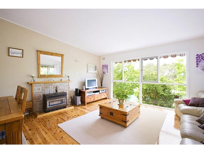 15 Carinya Road, Mount Colah NSW 2079