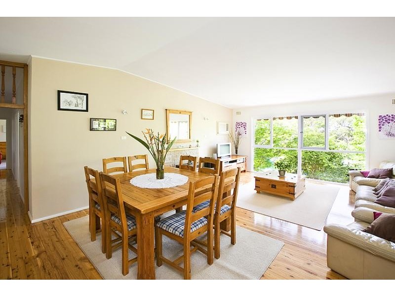 15 Carinya Road, Mount Colah NSW 2079