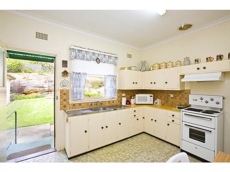 6 Merrilong Avenue, Mount Kuring-gai NSW 2080