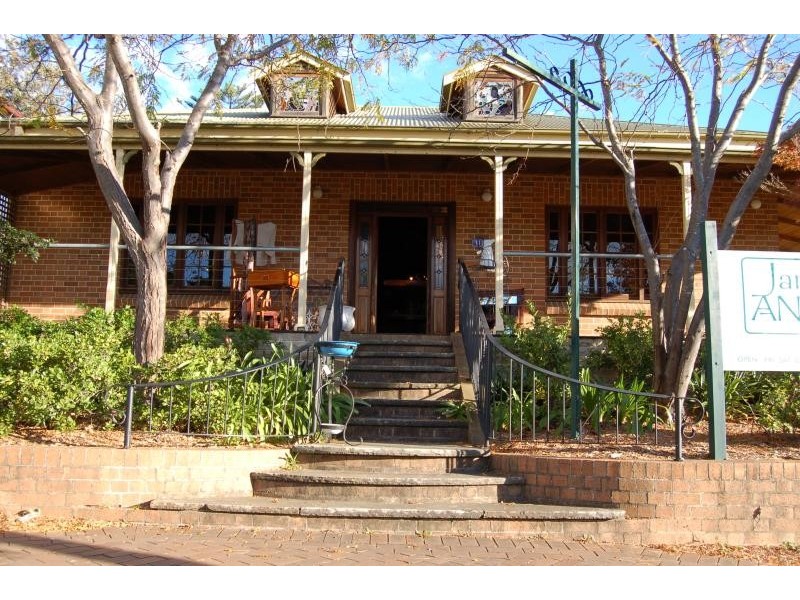 10 Allowrie Street, Jamberoo NSW 2533