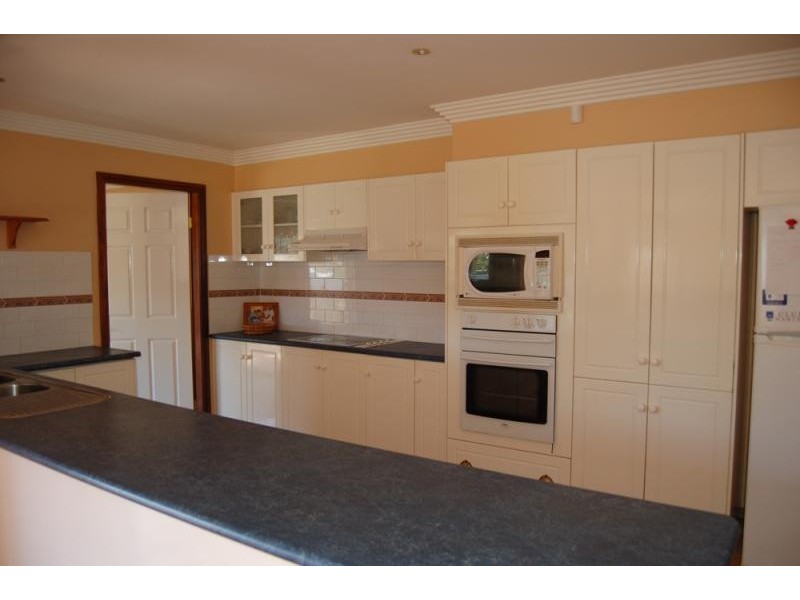 8 TATE PLACE, Jamberoo NSW 2533