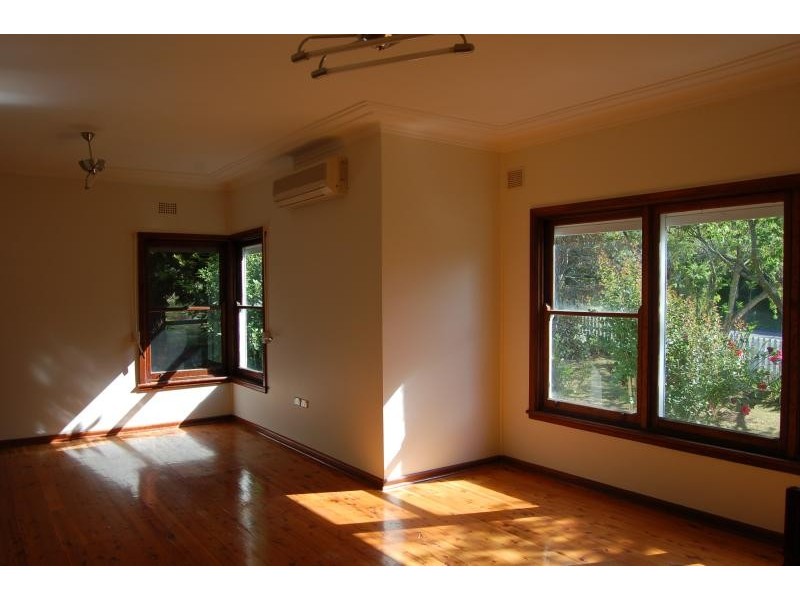 80 Churchill Street, Jamberoo NSW 2533