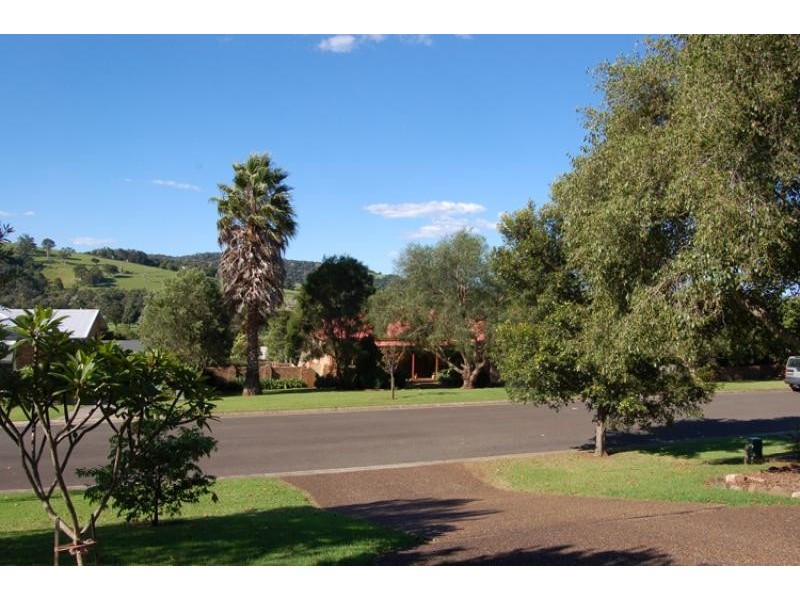 18 Tate Place, Jamberoo NSW 2533