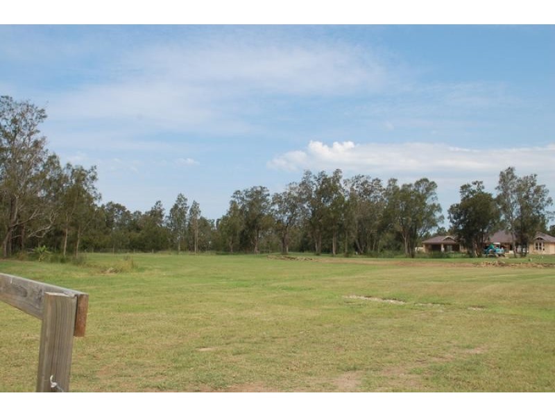 72 Rondanella Drive, Kanahooka NSW 2530