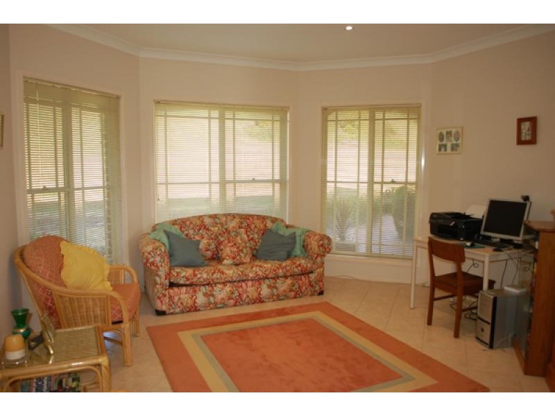 5 Fuller Drive, Dunmore NSW 2529