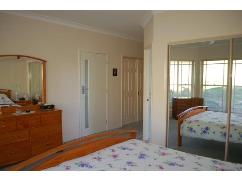 5 Fuller Drive, Dunmore NSW 2529