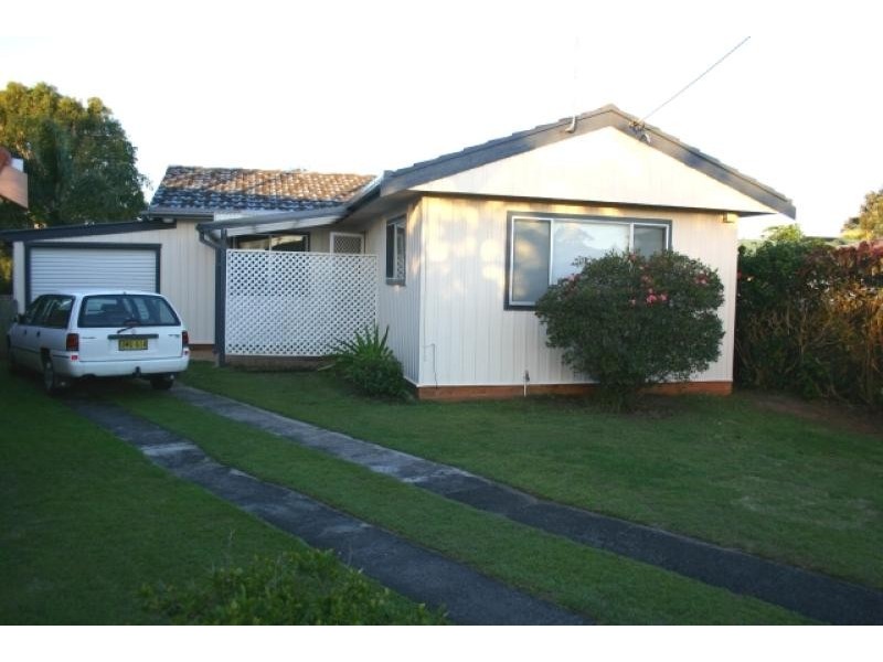 6 ANDREW PLACE, Lennox Head NSW 2478