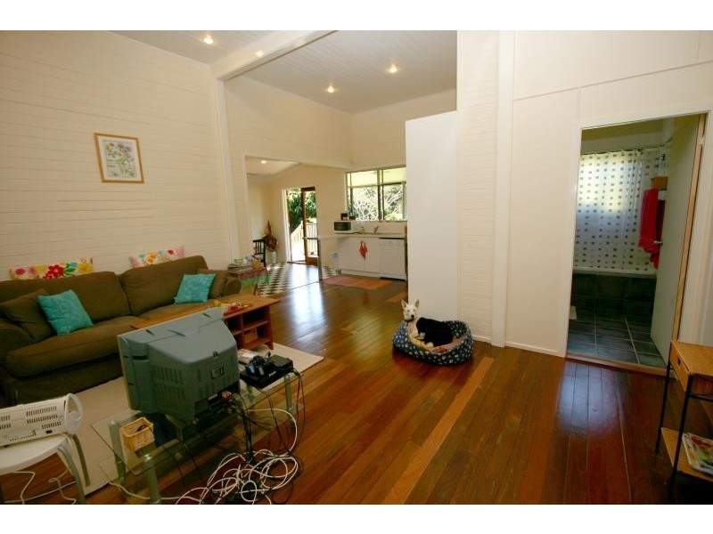 24 Fernleigh Road, Tintenbar NSW 2478