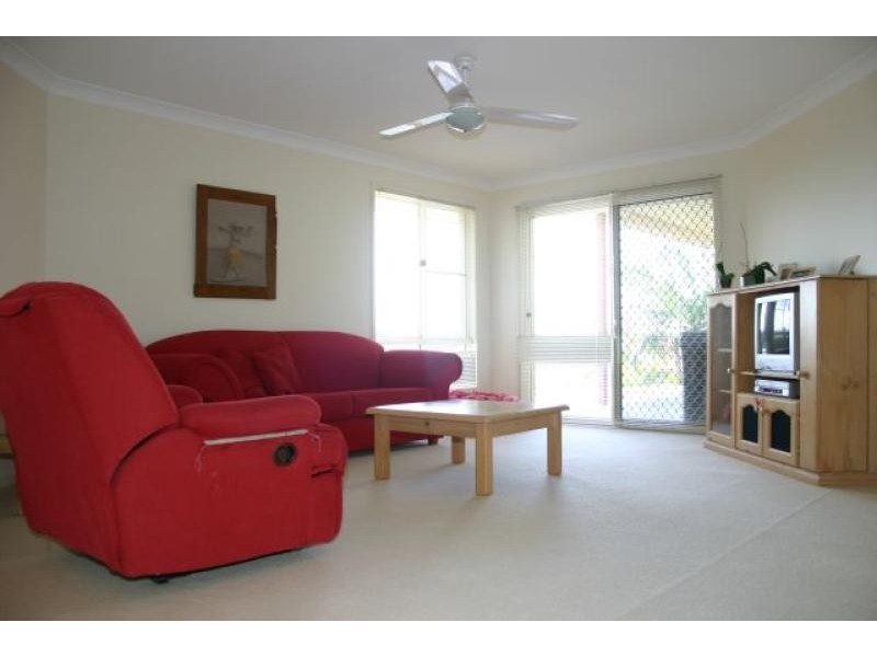 8 LILLI PILLI PLACE, Lennox Head NSW 2478