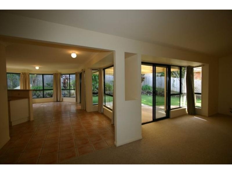 48 HUTLEY DRIVE, Lennox Head NSW 2478