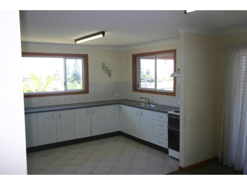 28 Ballina Street, Lennox Head NSW 2478