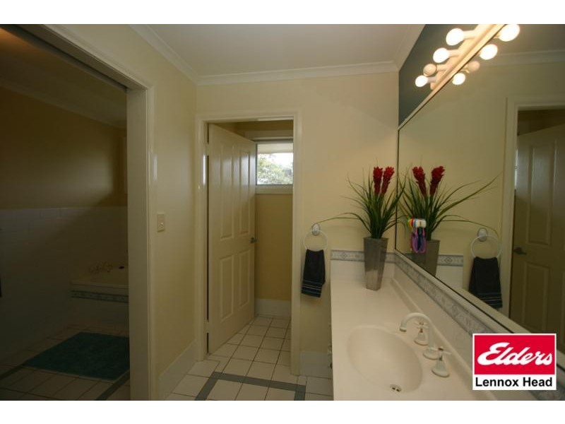 6 Victor Place, Lennox Head NSW 2478