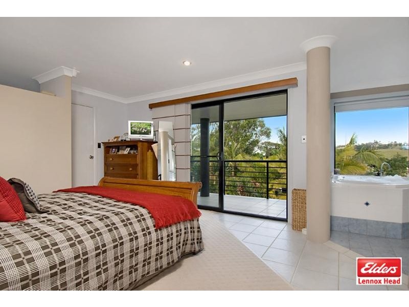 8 Somerset Place, Lennox Head NSW 2478