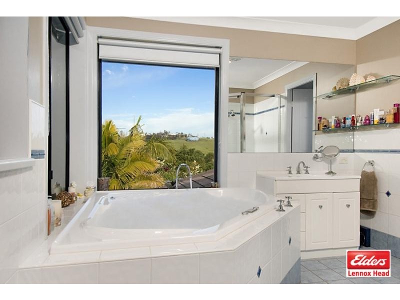 8 Somerset Place, Lennox Head NSW 2478