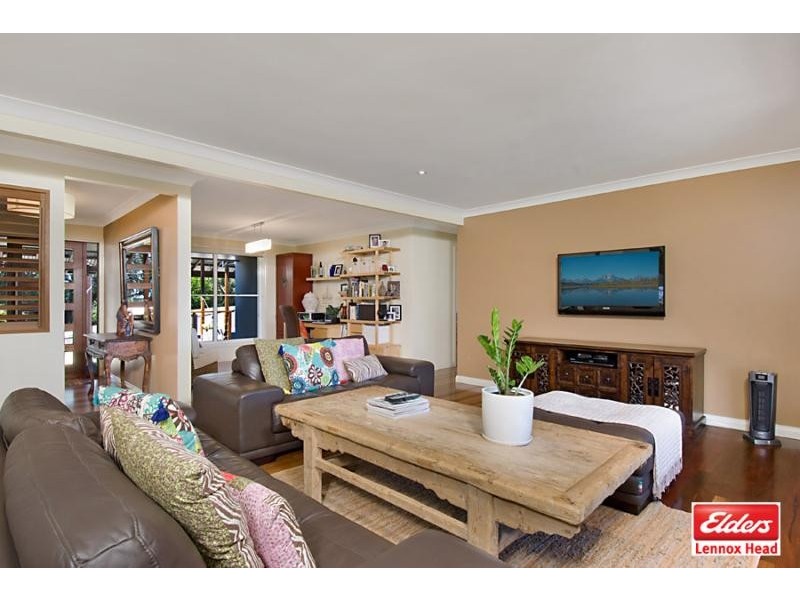 6 Victor Place, Lennox Head NSW 2478