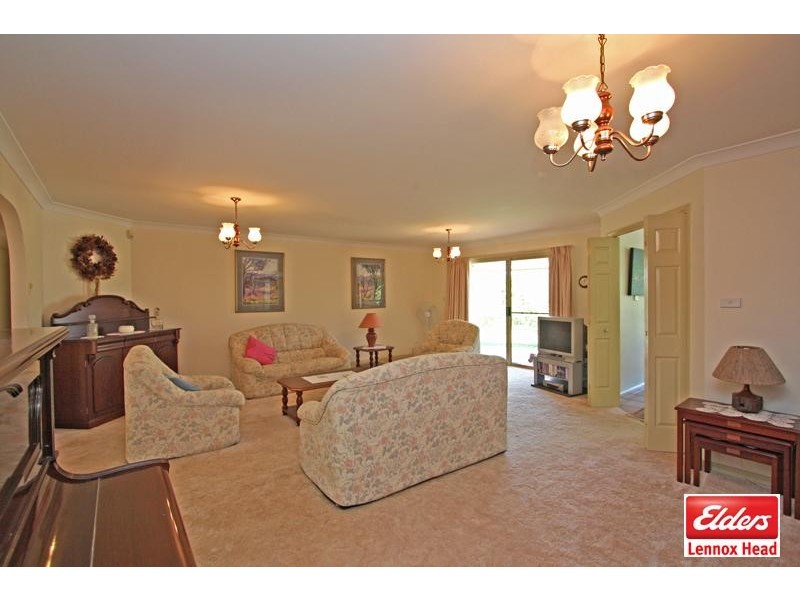 8 The Crest, Lennox Head NSW 2478