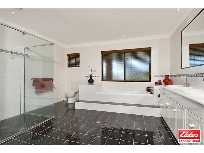 9 Ross Street, Lennox Head NSW 2478