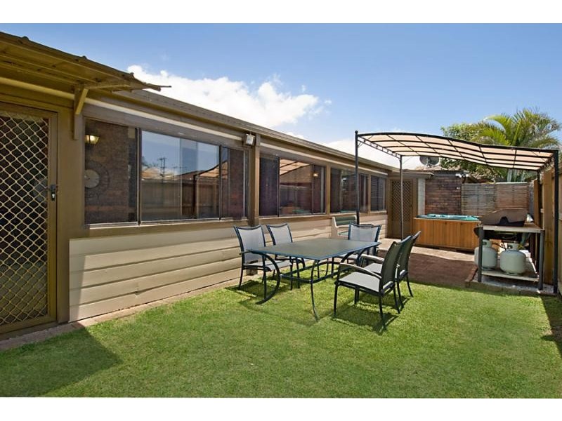 4 Foster Street, Lennox Head NSW 2478