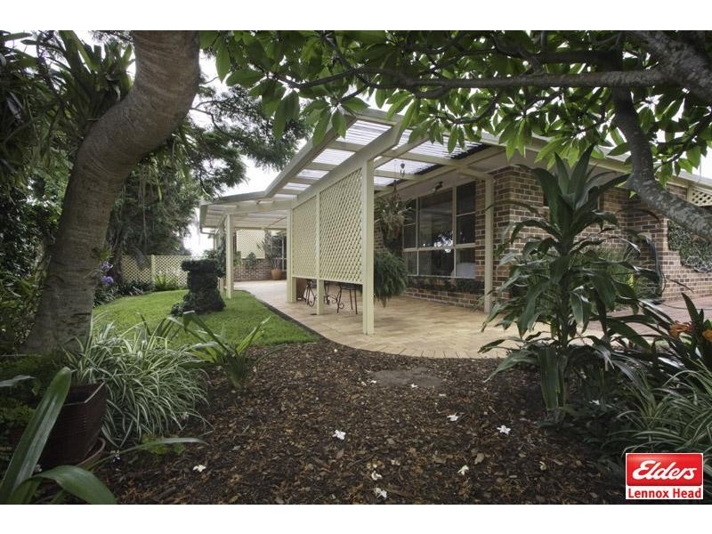 4 Loedna Place, Lennox Head NSW 2478