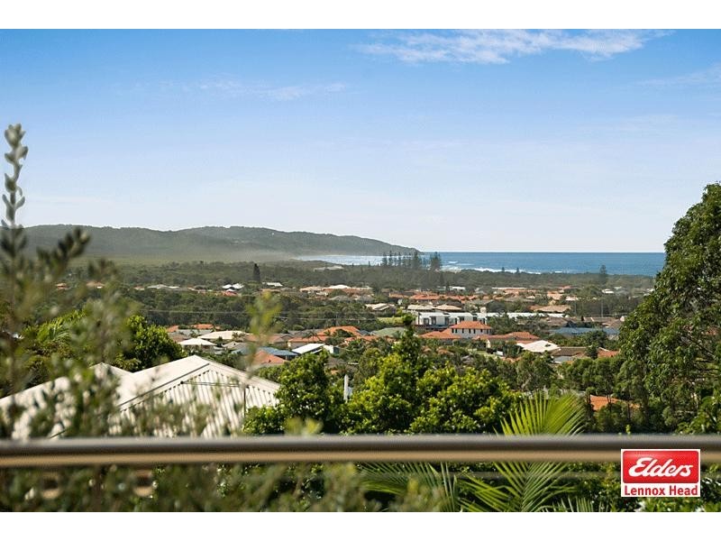 8 Stonehenge Place, Lennox Head NSW 2478