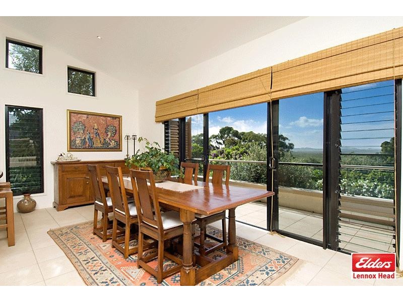8 Stonehenge Place, Lennox Head NSW 2478