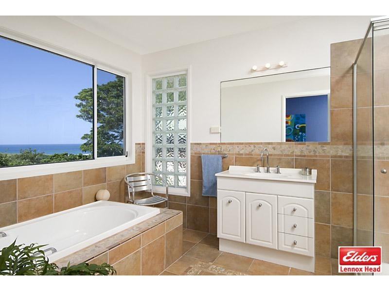 5 Loedna Place, Lennox Head NSW 2478