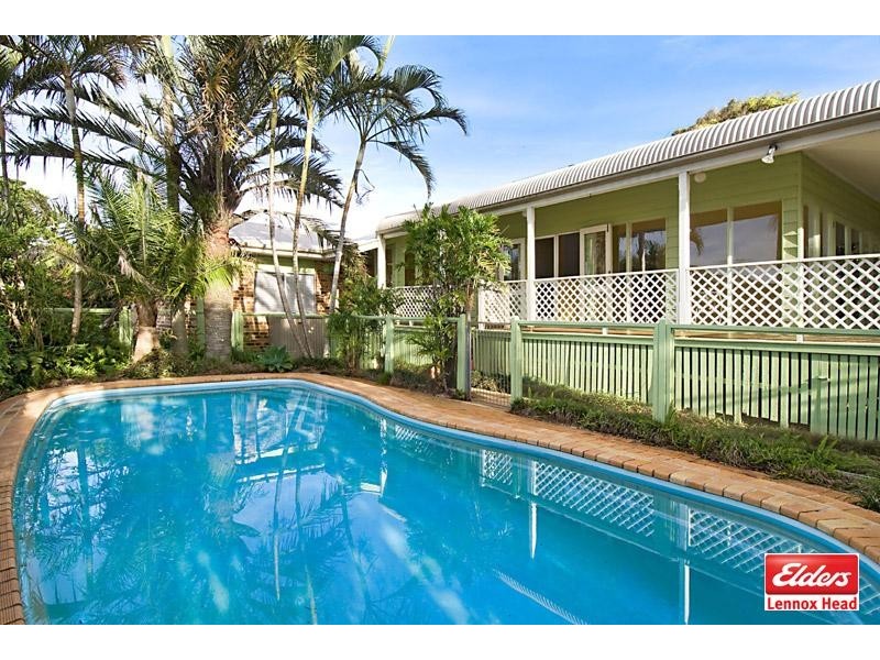 8 Victor Place, Lennox Head NSW 2478