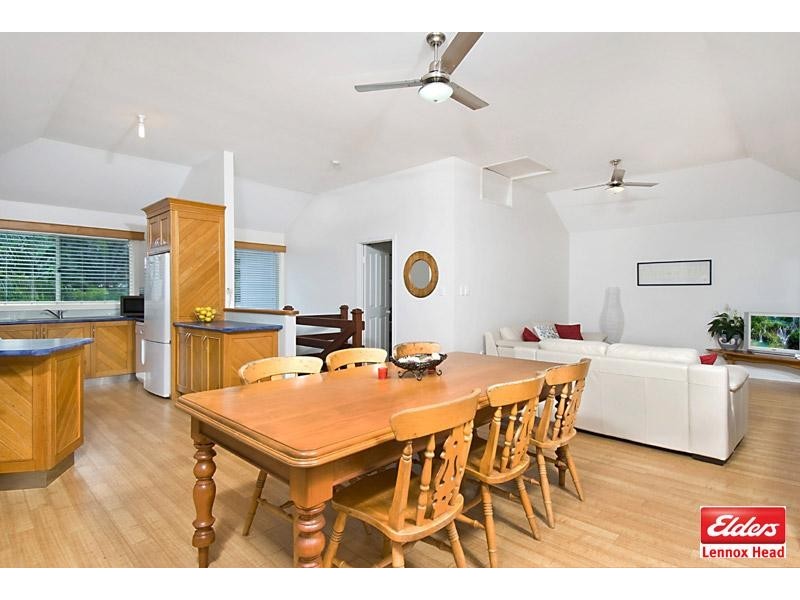 10 Hilltop Place, Lennox Head NSW 2478