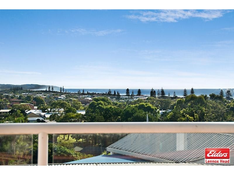 2/11 Sunrise Crescent, Lennox Head NSW 2478