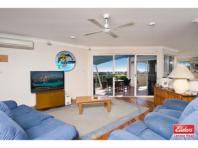 2/11 Sunrise Crescent, Lennox Head NSW 2478