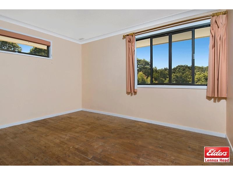 124 Beach Road, Broken Head NSW 2481