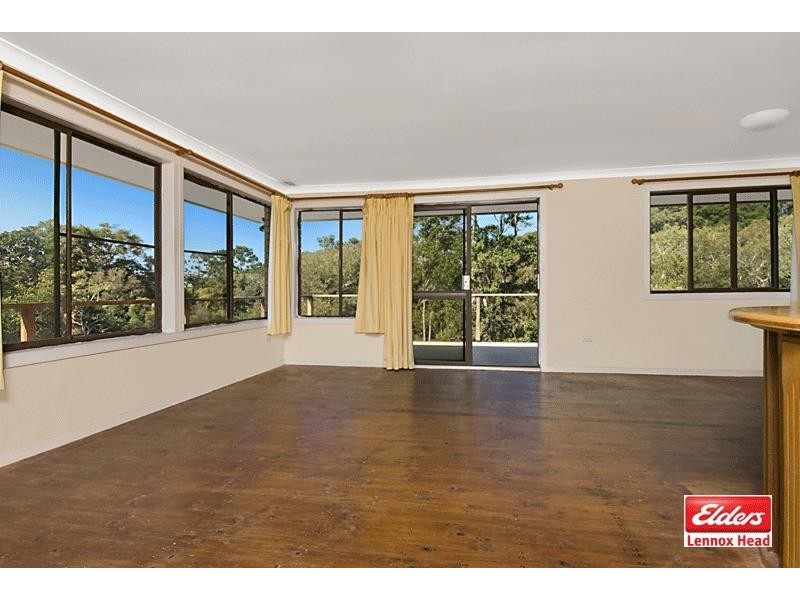 124 Beach Road, Broken Head NSW 2481
