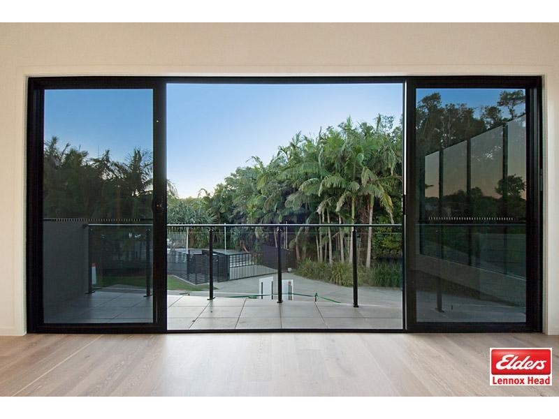 31 Kalemajere Drive, Suffolk Park NSW 2481