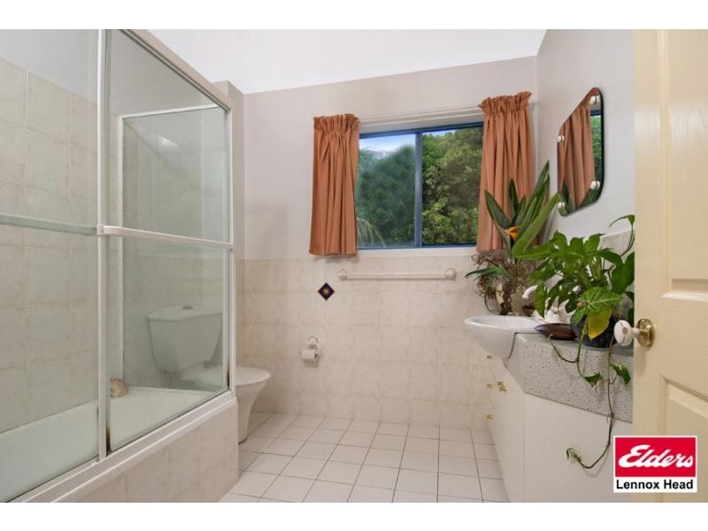 Unit 4/2 Pinnacle Row, Lennox Head NSW 2478