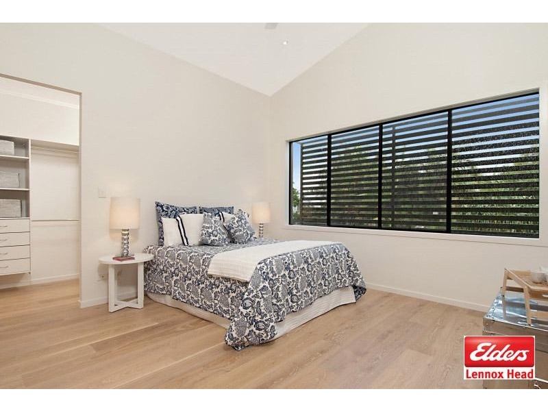 31 Kalemajere Drive, Suffolk Park NSW 2481