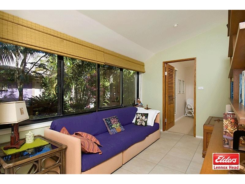 8 Stonehenge Place, Lennox Head NSW 2478
