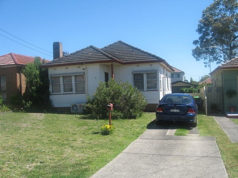 148 Woods Road, Yagoona NSW 2199