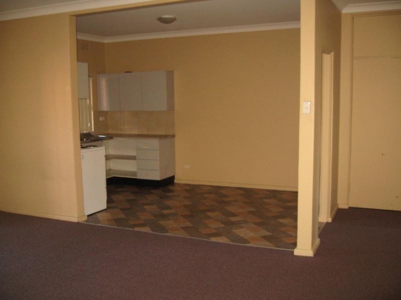 Unit 2/8 Hume Highway, Warwick Farm NSW 2170