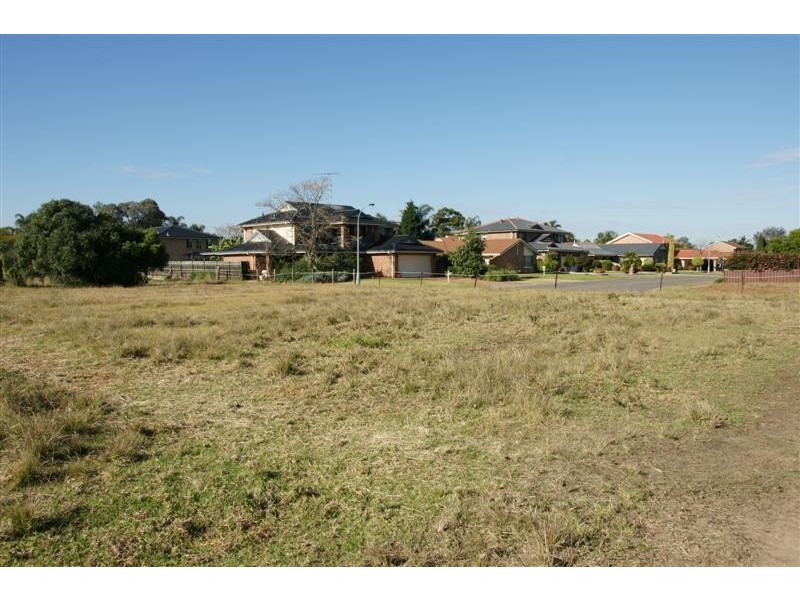 6 Central Ave, Chipping Norton NSW 2170