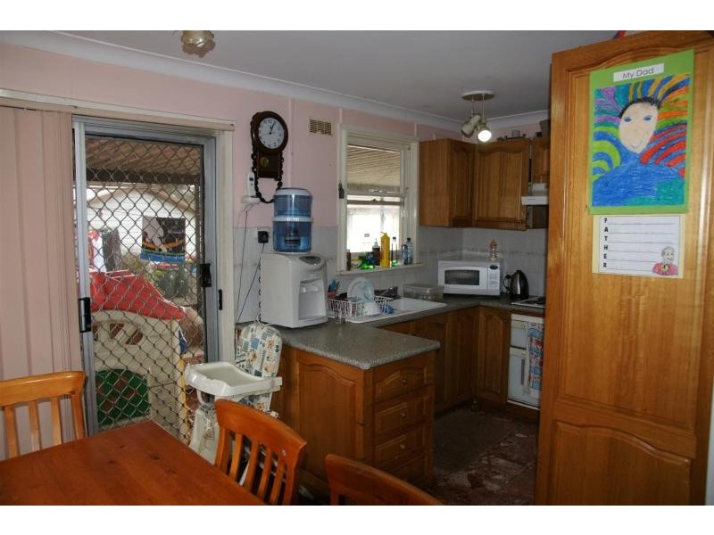 1 Kemira Place, Cartwright NSW 2168