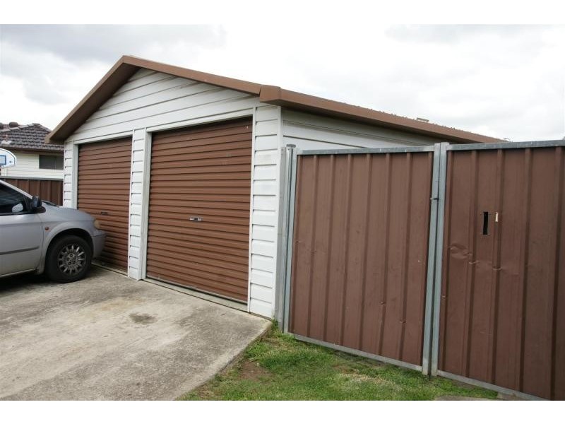 1 Kemira Place, Cartwright NSW 2168