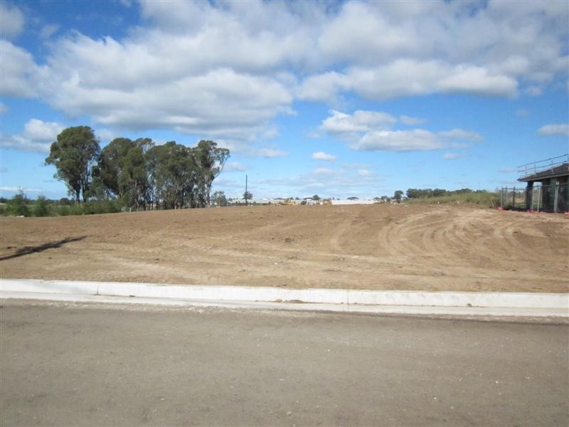 47 Seventeenth Ave East, Middleton Grange NSW 2171